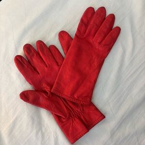 Vintage Grandoe Women’s Red Leather Gloves